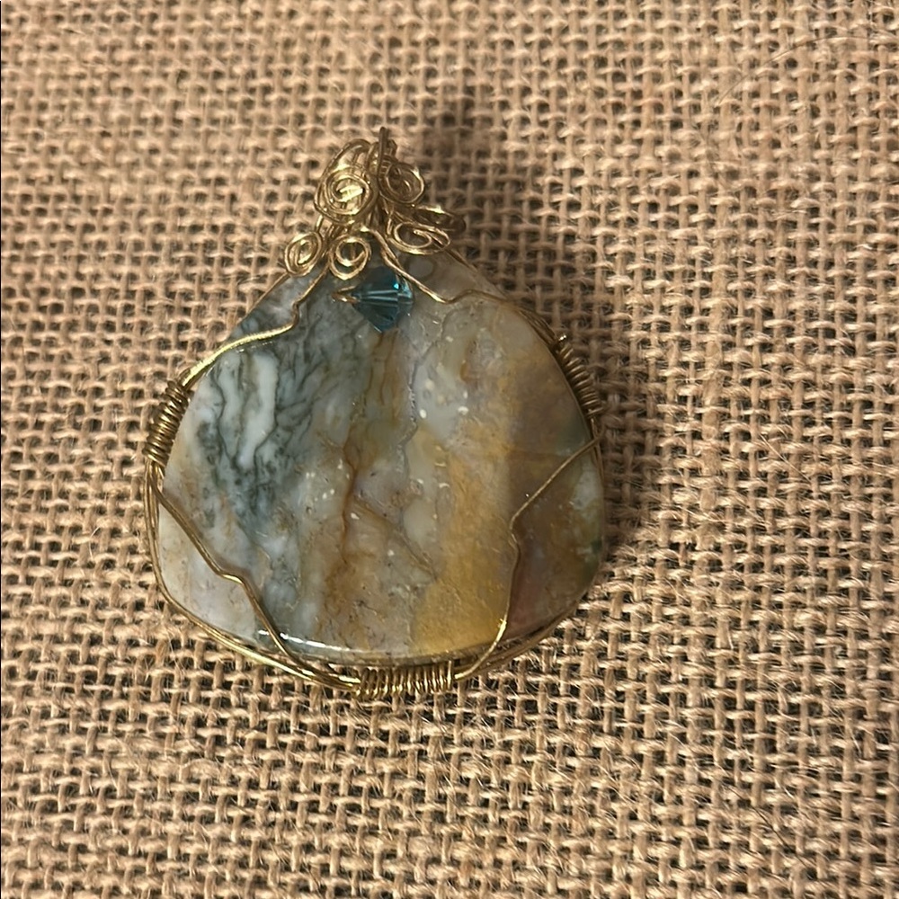 VINTAGE Gold Wire Wrapped Stone Pendant
